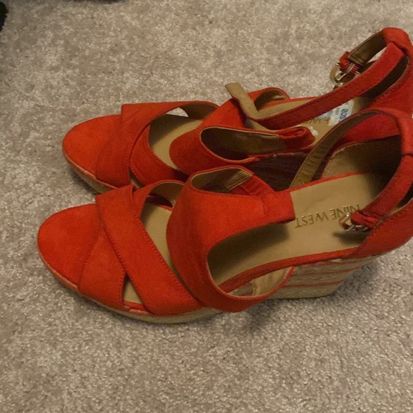 Wedge heels size 10 M women’s - Picture 3 of 5